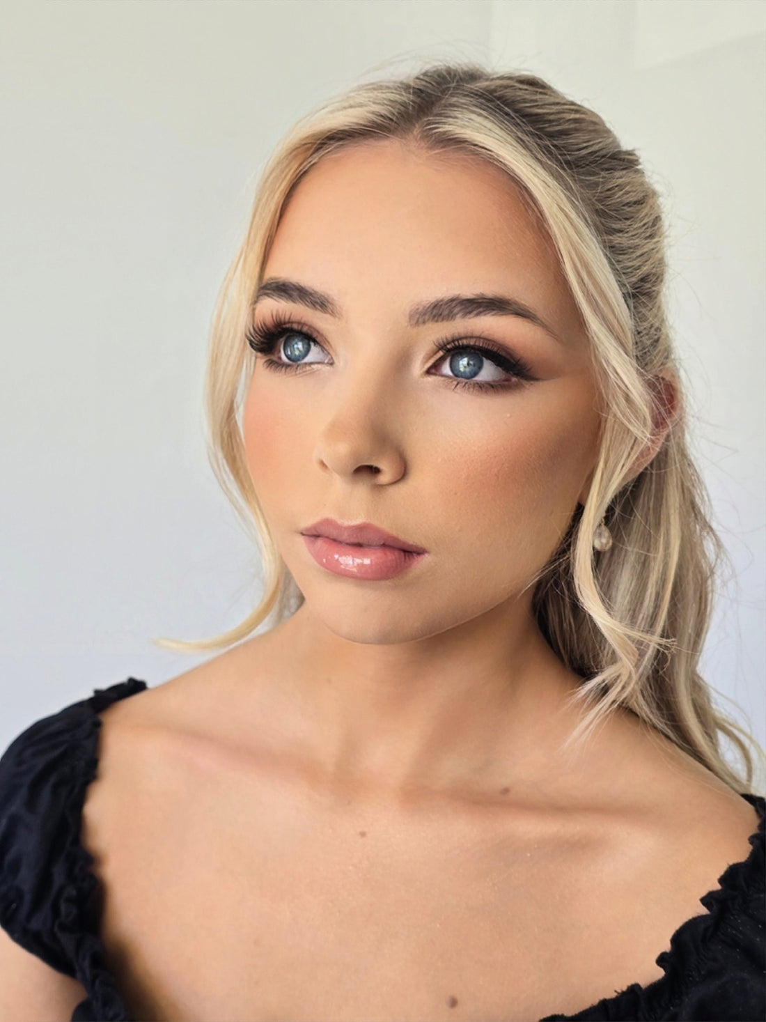 How to Choose the Perfect Formal Makeup: Tips from a Gold Coast Makeup Artist