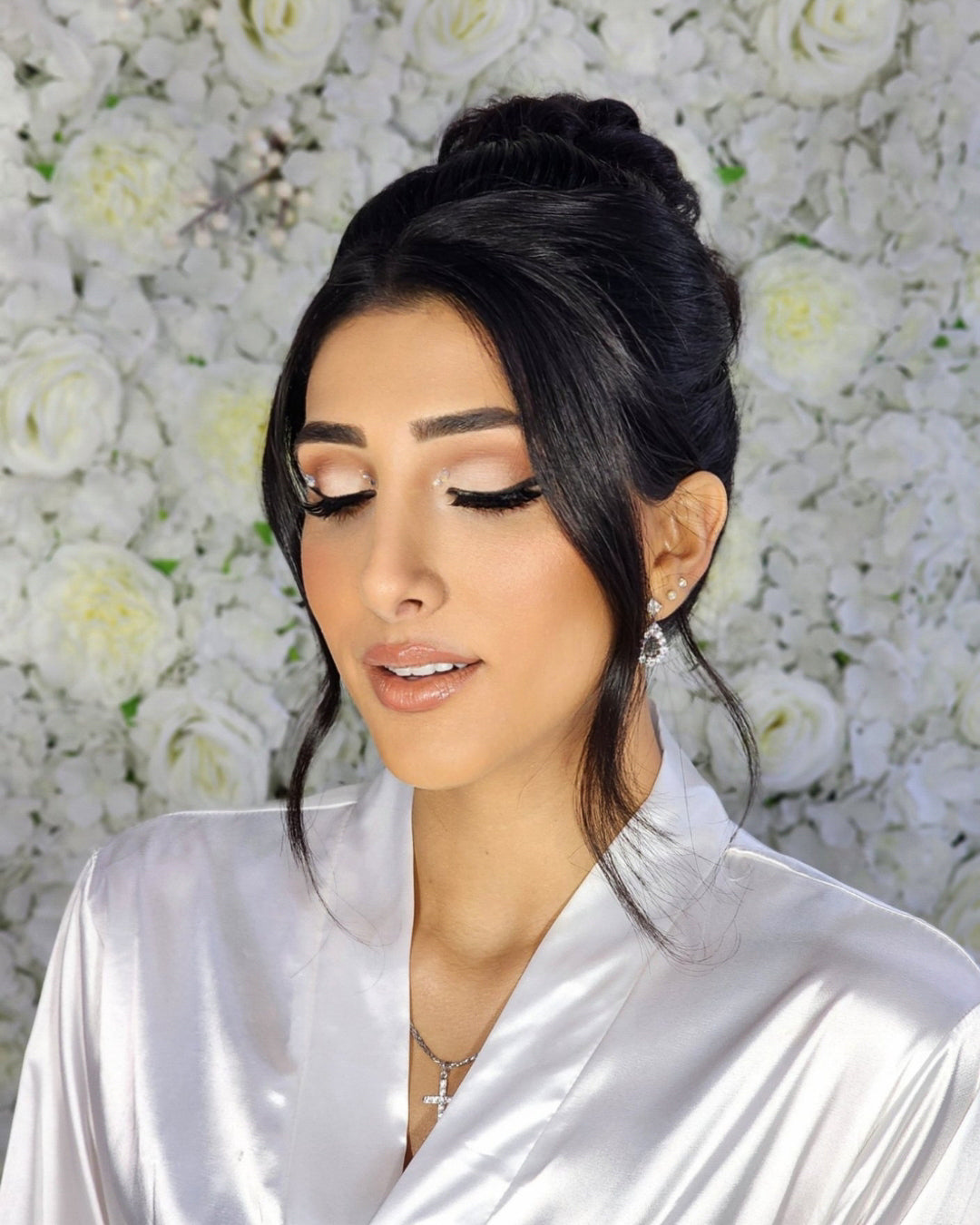 Bridal makeup and upstyle hair with soft-focus radiant finish, luxury wedding hair and makeup Gold Coast