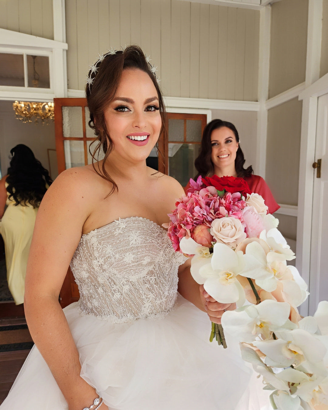 Real bride with soft glam bridal makeup and radiant skin, holding bouquet on wedding day, Gold Coast bridal hair and makeup