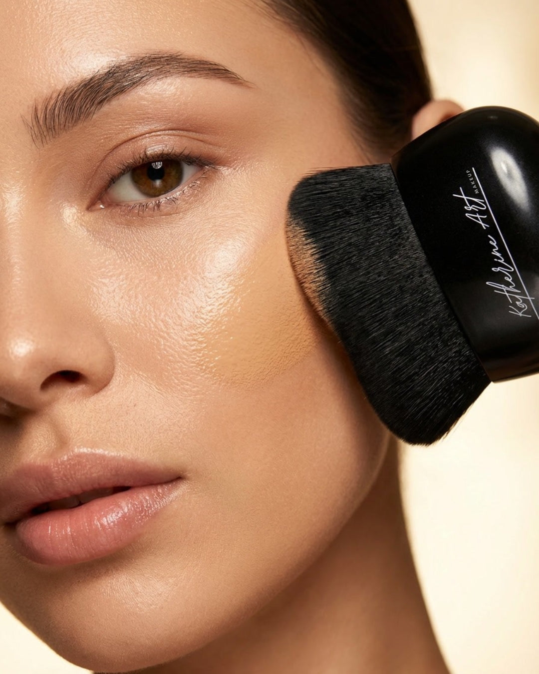 Dense kabuki foundation brush for flawless airbrushed makeup finish