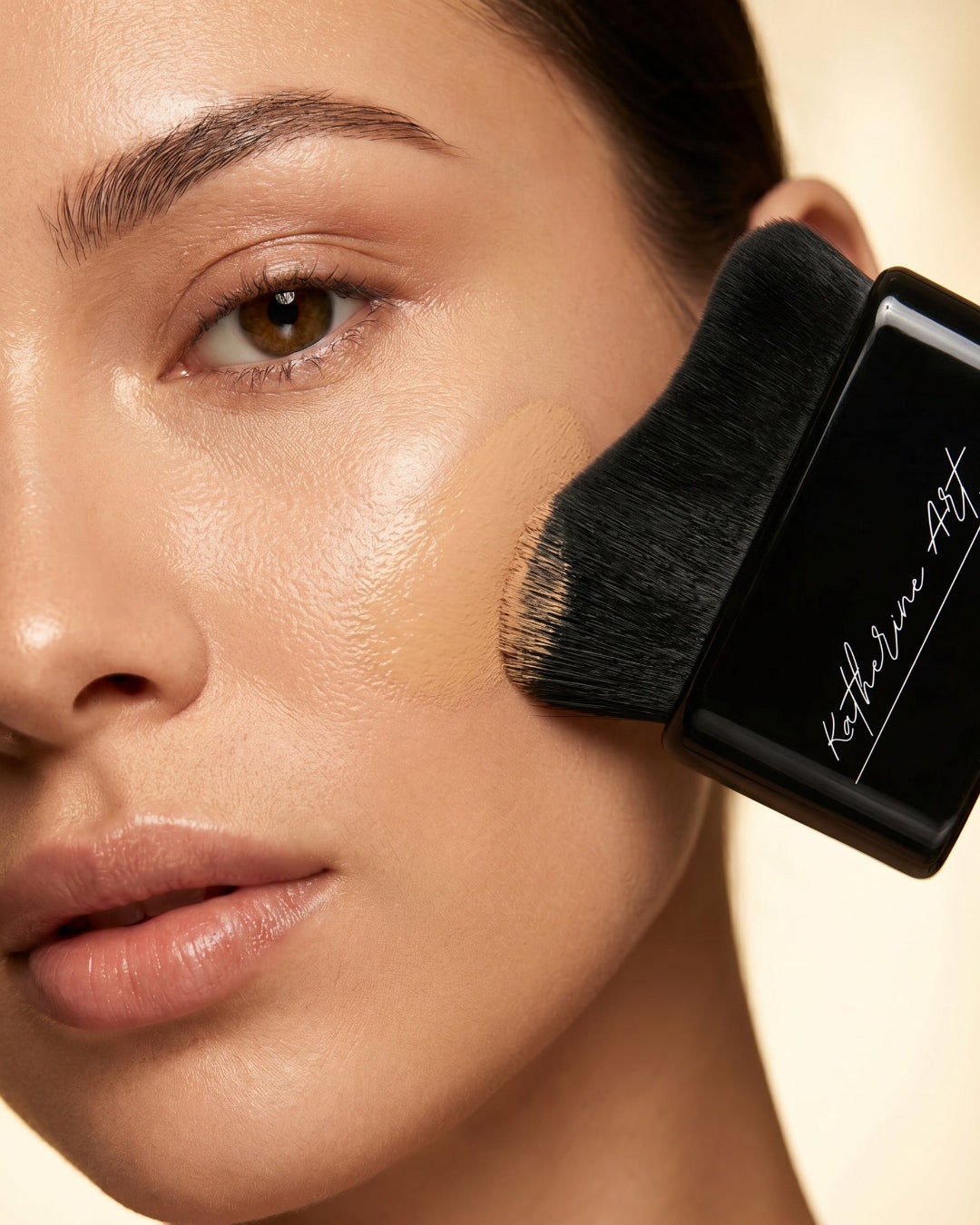 Professional small kabuki brush for face and neck application