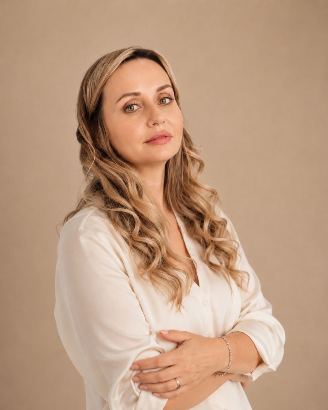 Vera, professional bridal hairstylist and makeup artist at Katherine Art Makeup on the Gold Coast